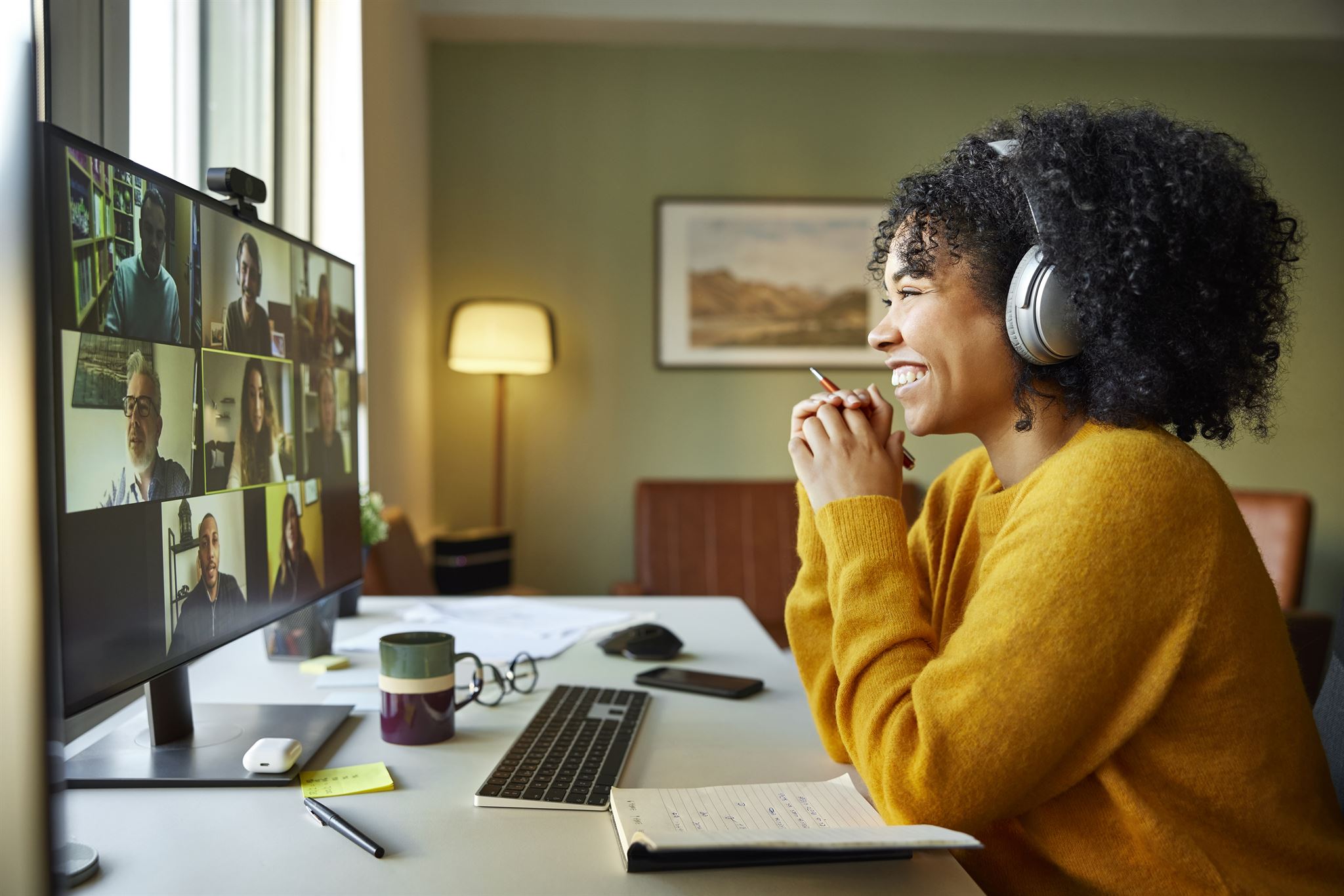 Smiling-woman-in-video-conference